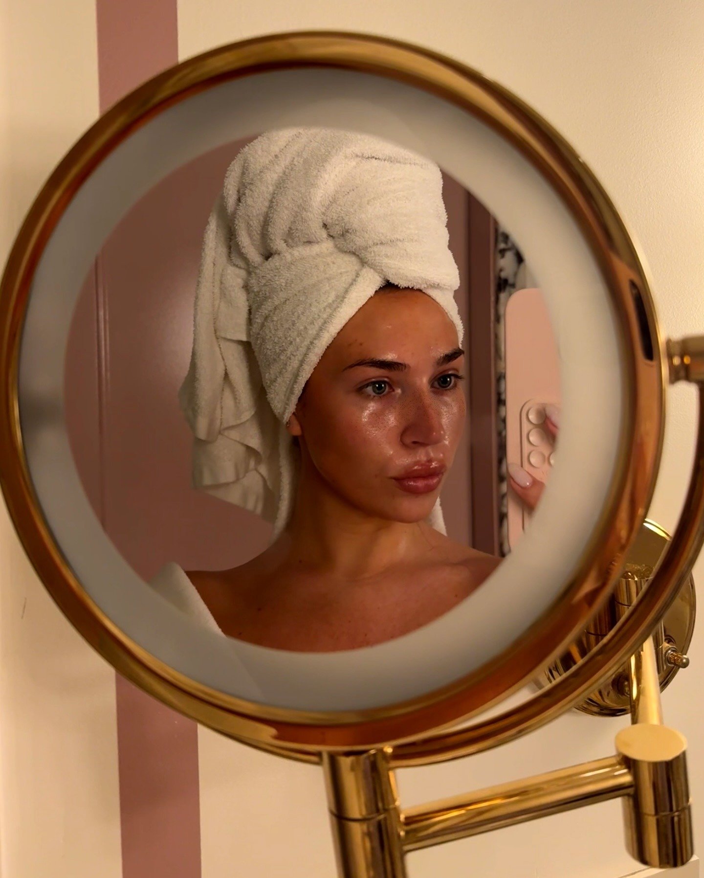 Pós-Procedimentos Estéticos: Acalmando e Regenerando a Pele - inspiração 1