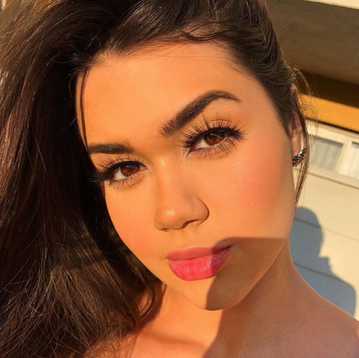 Cílios Híbridos: A Mistura Perfeita de Volume e Alongamento - inspiração 3