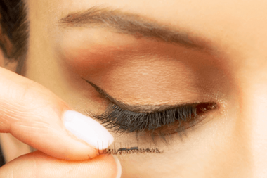 Cílios Individuais Customizados: Preenchimento Estratégico Para Um Look Único - inspiração 3