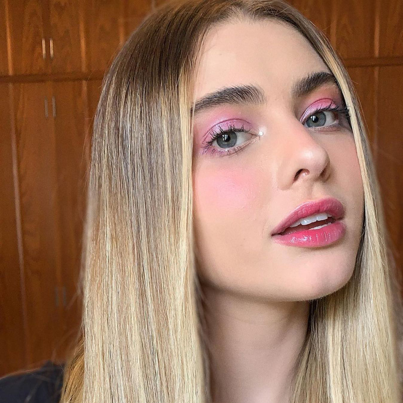 Blush para Pele Média: Encontre o Equilíbrio Perfeito - inspiração 1