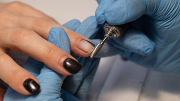 A Blindagem Inicial: Óleo Protetor nas Unhas e Cutículas - inspiração 2