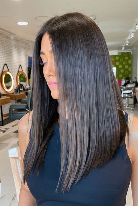 Blunt Bob: Elegância Minimalista na Altura do Queixo - inspiração 2