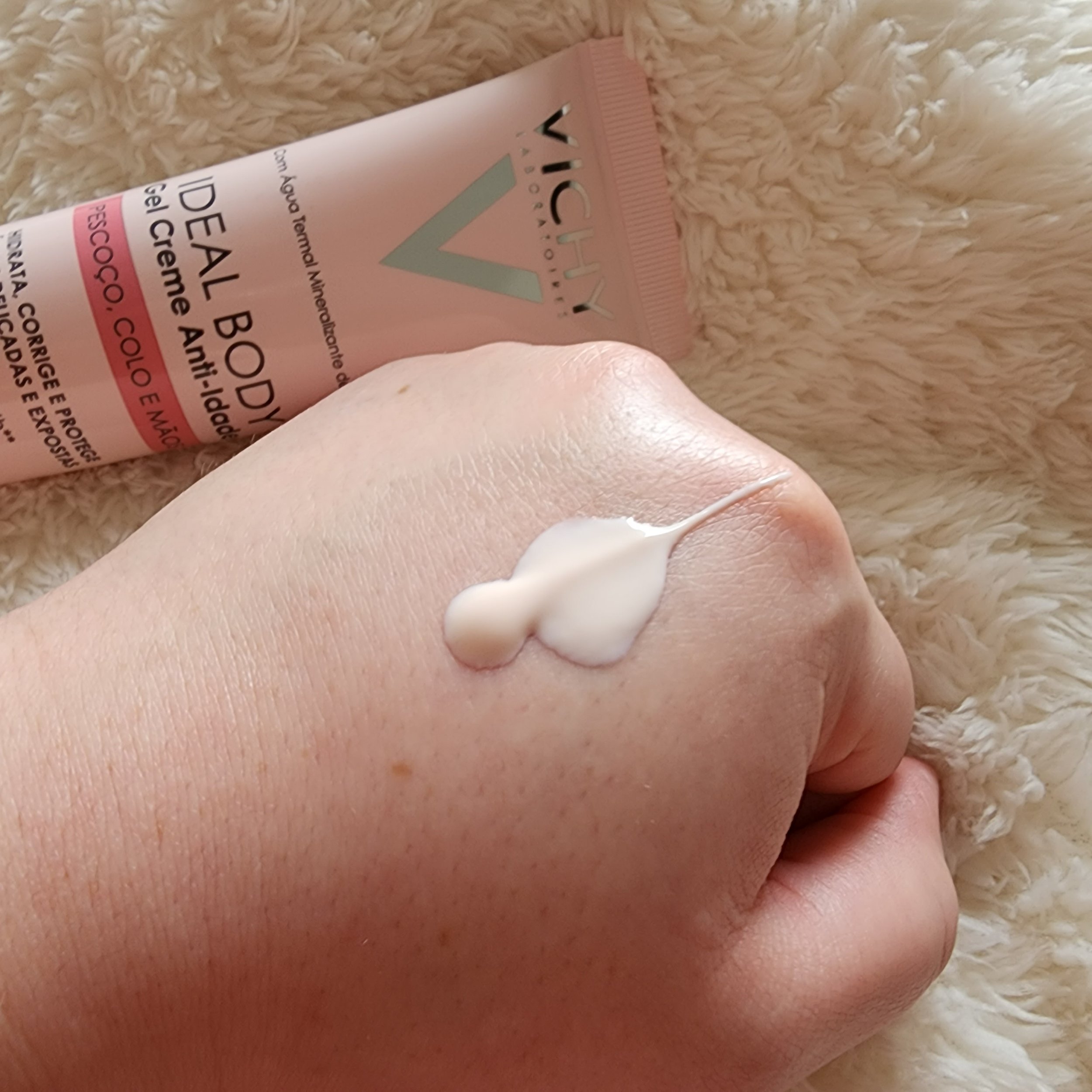 Alastin Restorative Neck Complex: O Segredo da Firmeza Duradoura - inspiração 3