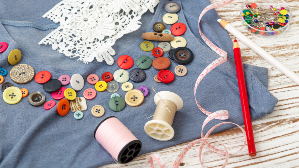 Decotes Personalizados: Rendas e Babados para um Look Único - inspiração 1