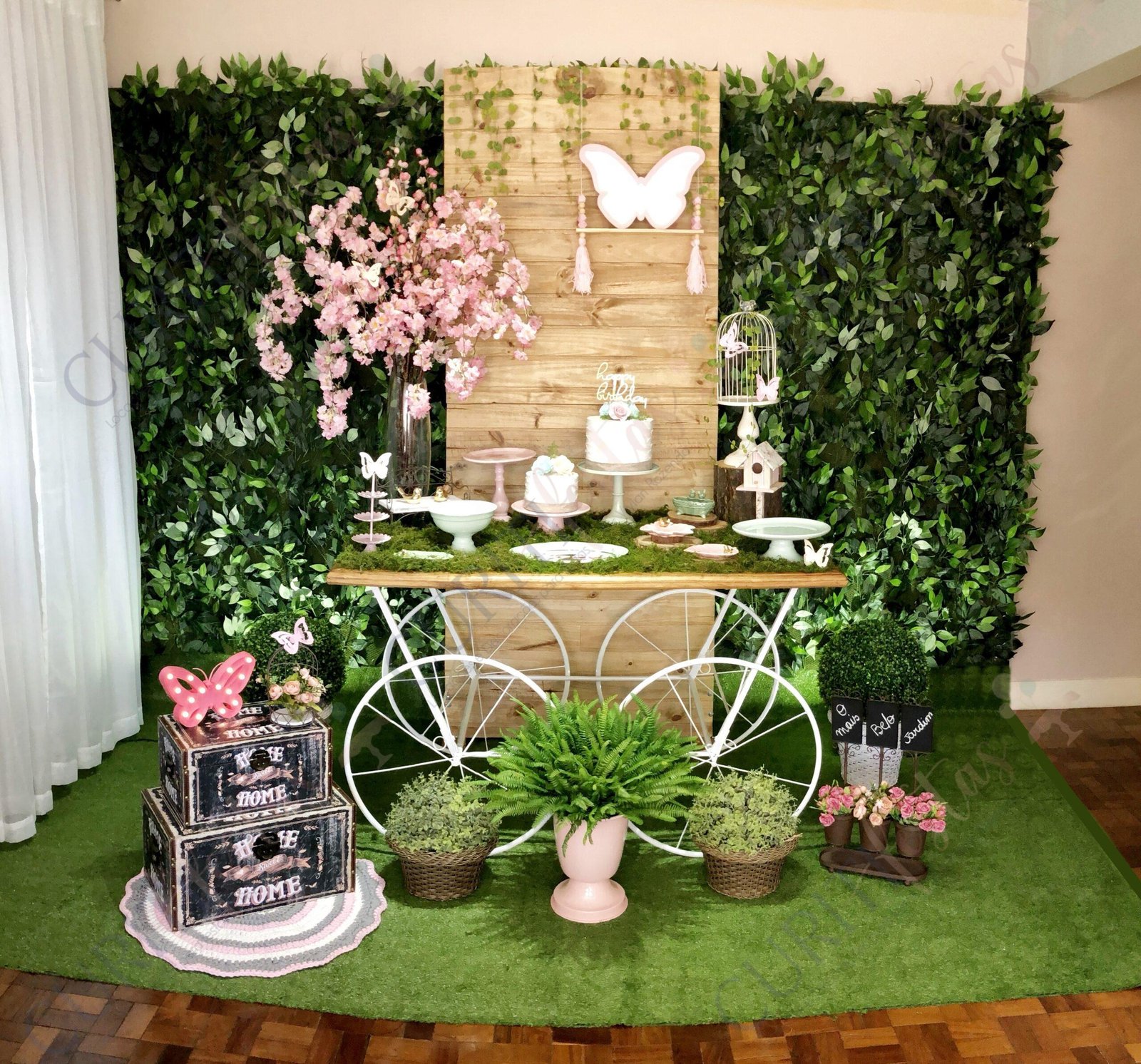 DIY: Crie Suas Próprias Borboletas Personalizadas com Papel e EVA - inspiração 3