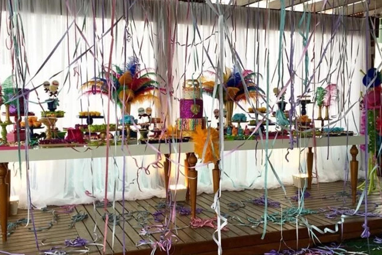 Cantinho do Glitter: Make e Customização para Brilhar Mais! - inspiração 1