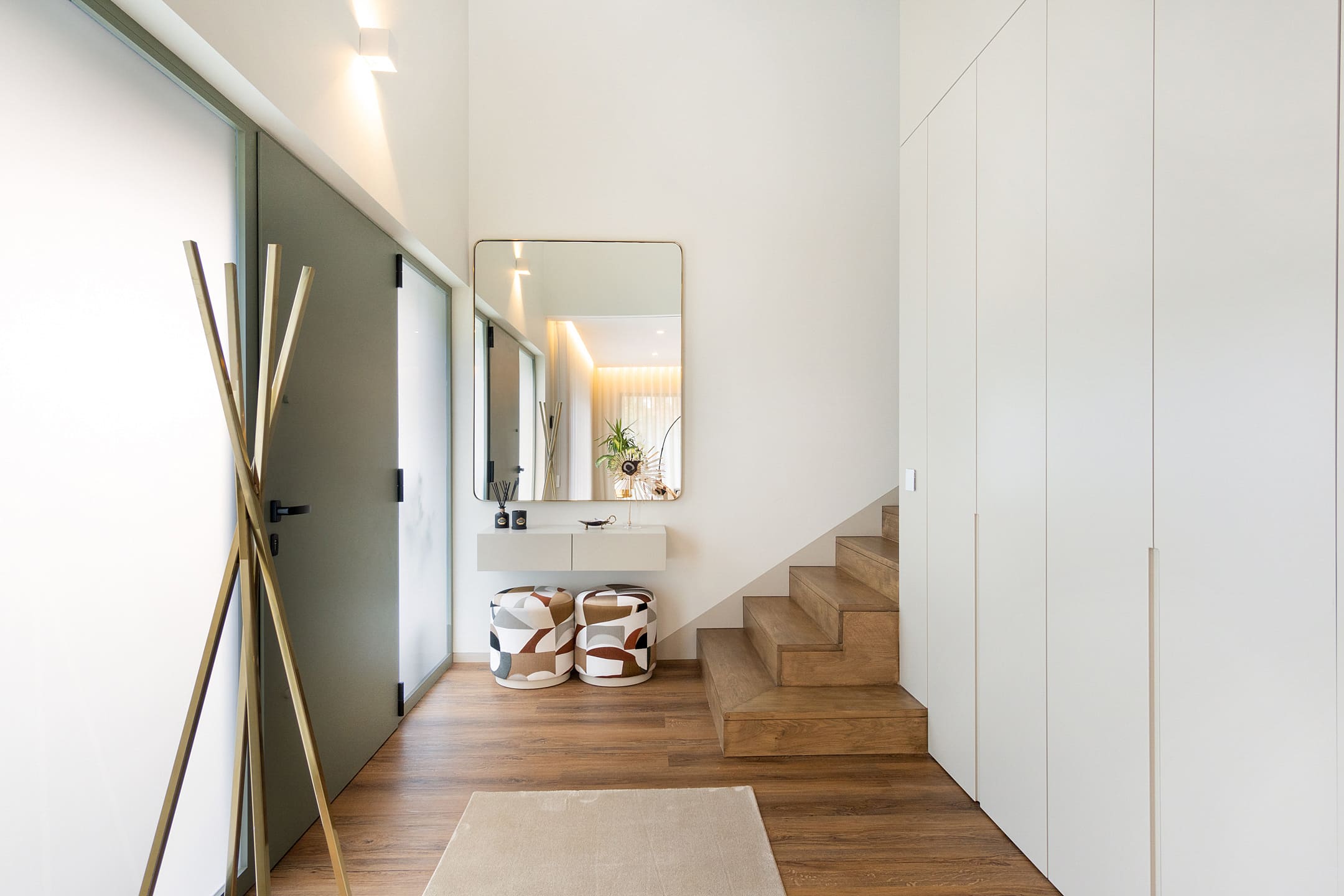 Hall Industrial: Charme Urbano e Despojado - inspiração 2