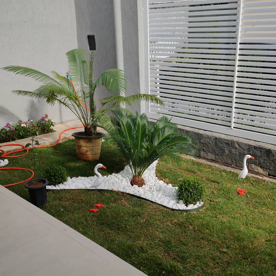 Espelho d'Água Relaxante: Tranquilidade Refletida - inspiração 1