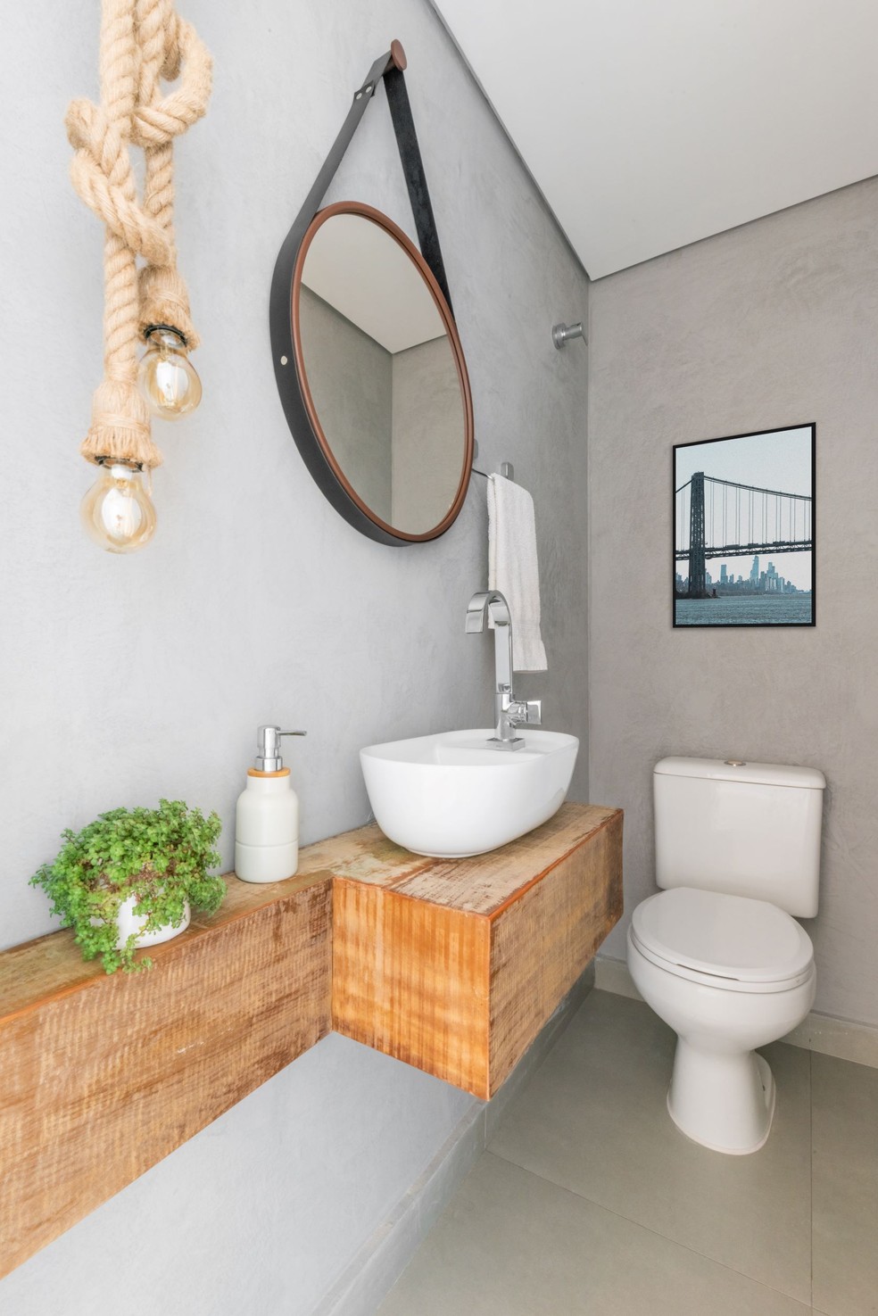 Espelhos que Dobram o Espaço (e o Estilo!) - inspiração 1