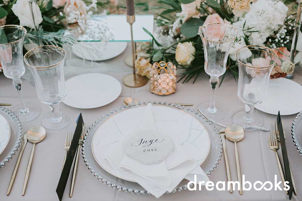 Mesa de Aniversário com Balões Orgânicos - inspiração 1