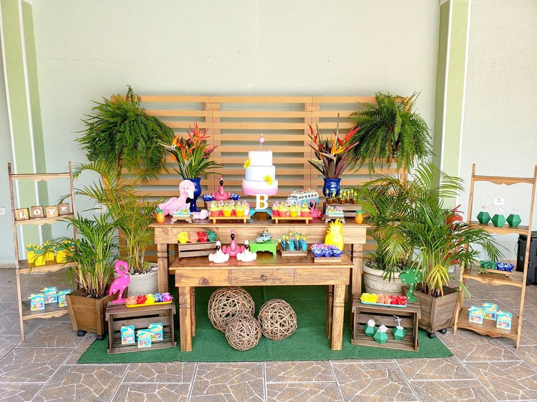 Iluminação Festiva com Cordões de Luz e Lanternas - inspiração 1