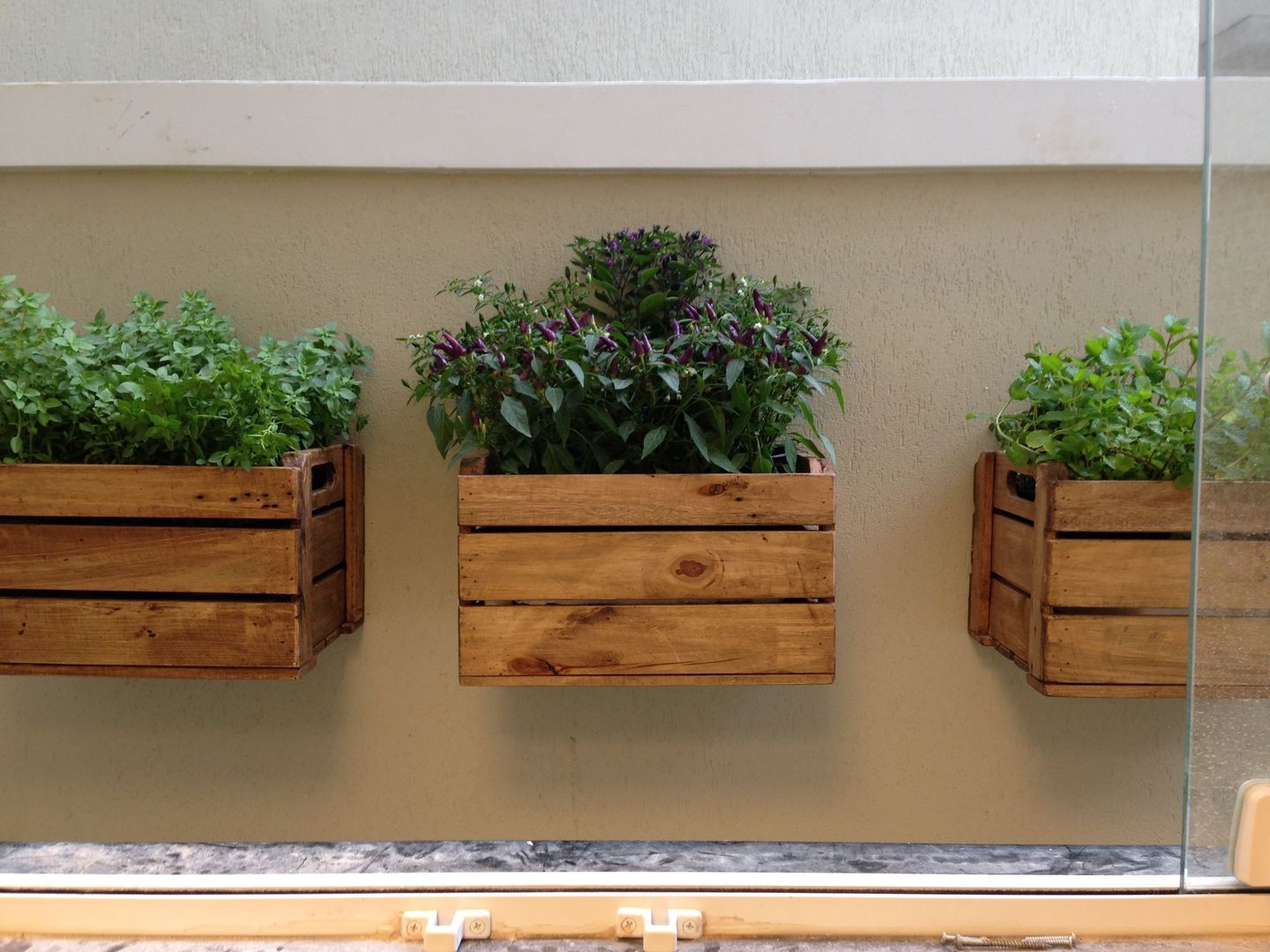 Caixotes Reutilizados de Demolição: Sustentabilidade e Caráter - inspiração 2