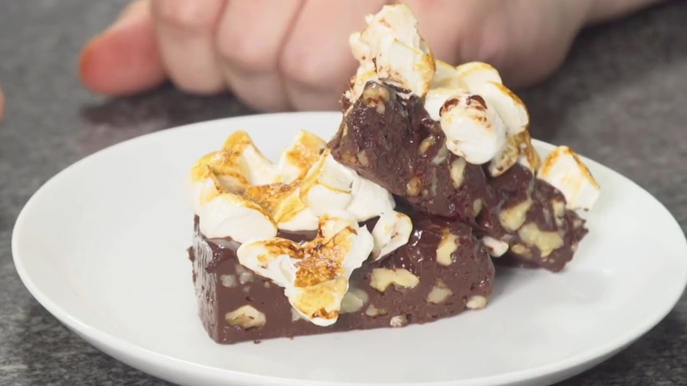 Fudge de Nozes Crocante: Textura e Sabor em Harmonia - inspiração 3