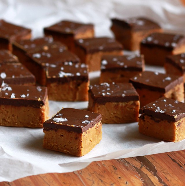 Fudge de Menta Refrescante: Uma Brisa Gelada no Paladar - inspiração 1