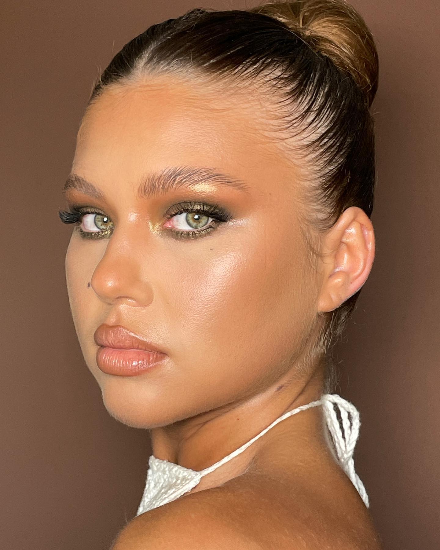 Iluminador Líquido Rainbow: Um Toque Holográfico e Divertido - inspiração 1