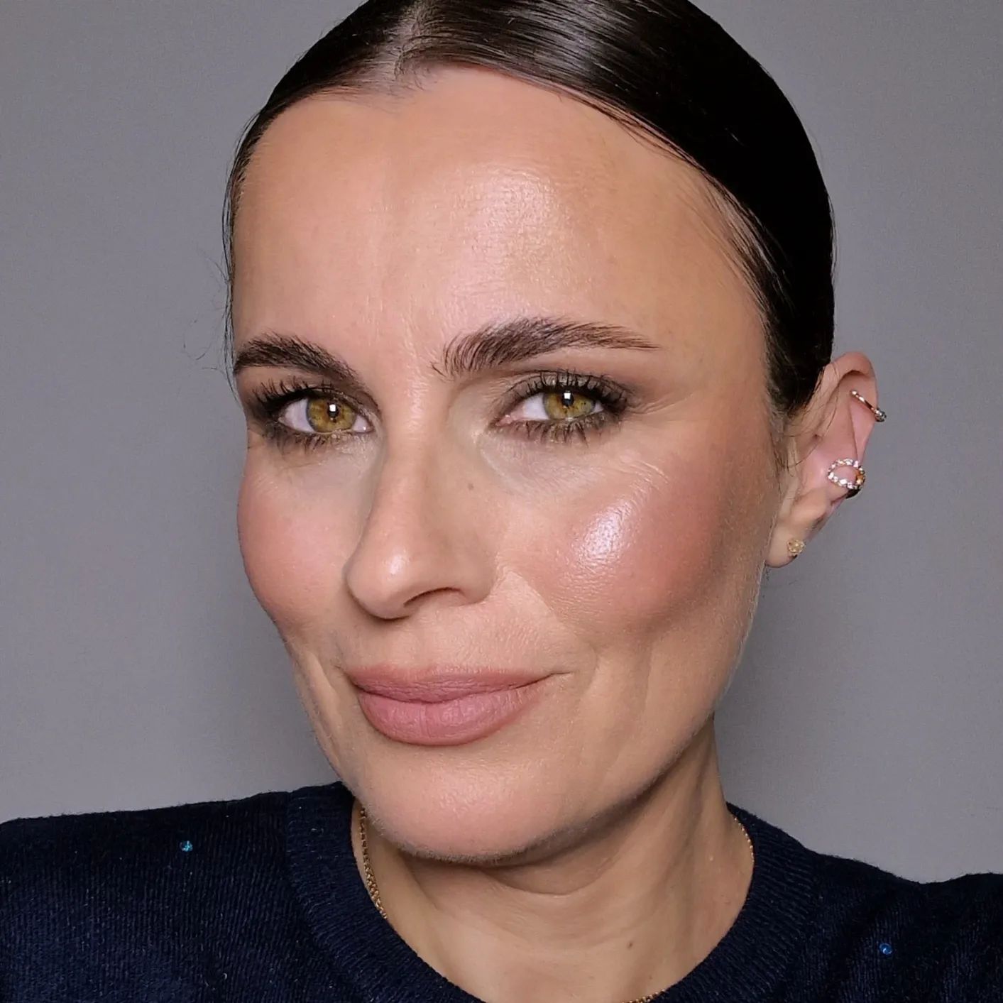 Iluminador Líquido Rainbow: Um Toque Holográfico e Divertido - inspiração 3