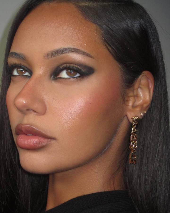 Transforme Seu Lápis em Delineador em Gel: Aqueça a Ponta Por Segundos - inspiração 1