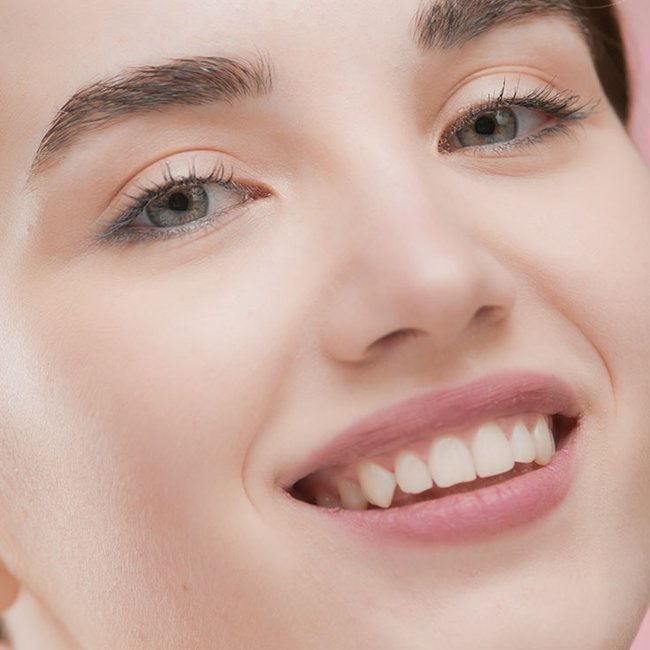 Lábios Hidratados e Vibrantes: Gloss ou Lip Oil para Finalizar - inspiração 2