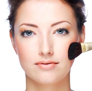 O Poder do Contorno Leve para Valorizar seus Traços - inspiração 1