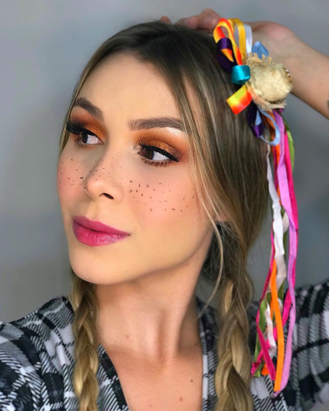 Glitter no Canto Interno: Ilumine Seu Olhar Caipira - inspiração 3