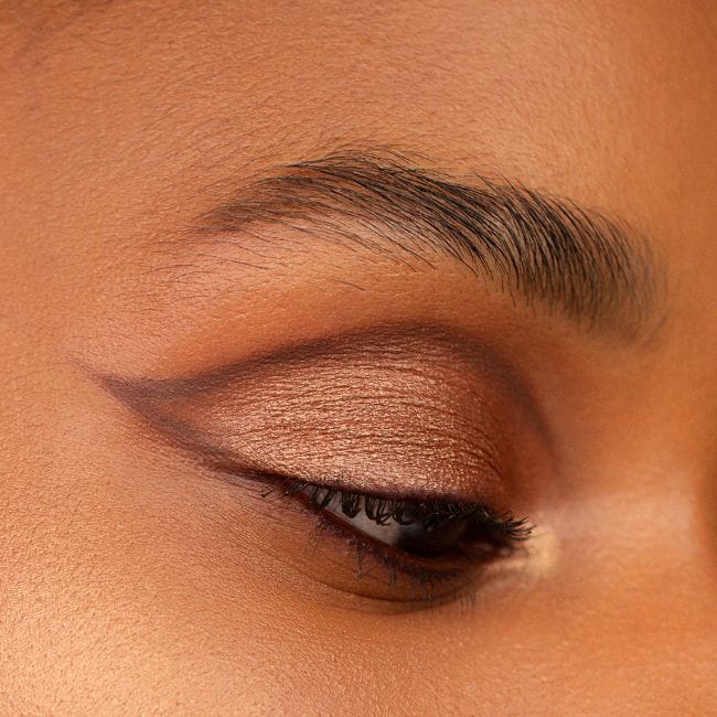 Iluminador Sutil: Um Glow Natural Para Iluminar Seu Dia - inspiração 2