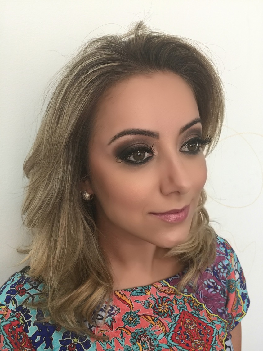 Iluminador estratégico: brilho sutil nos pontos certos - inspiração 1