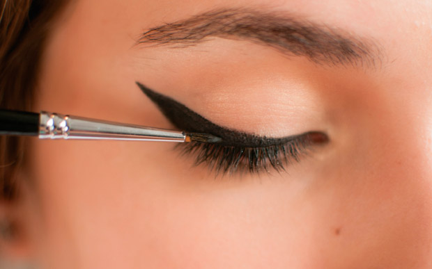 Sobrancelhas Bem Definidas: A Moldura Ideal para Seus Olhos - inspiração 3