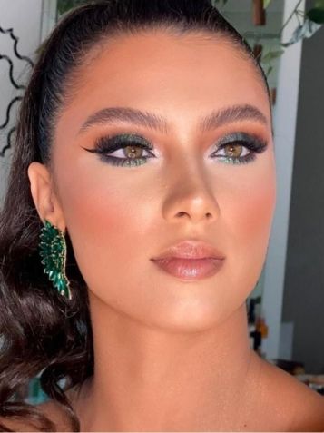 Dourado Cintilante: Um Toque de Glamour - inspiração 3