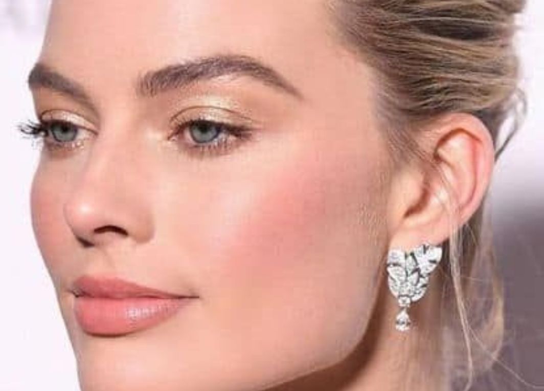 Sobrancelhas: Definidas e Naturais para um Olhar Marcante - inspiração 2