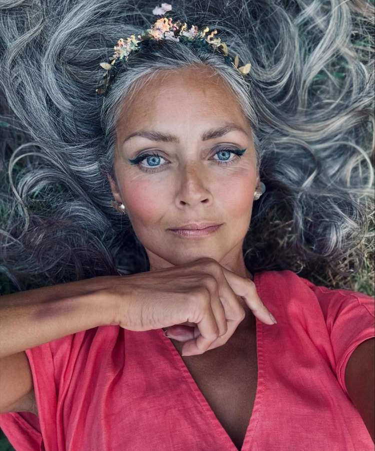 Olhos: Sombras Claras e Esfumadas para Abrir o Olhar - inspiração 3