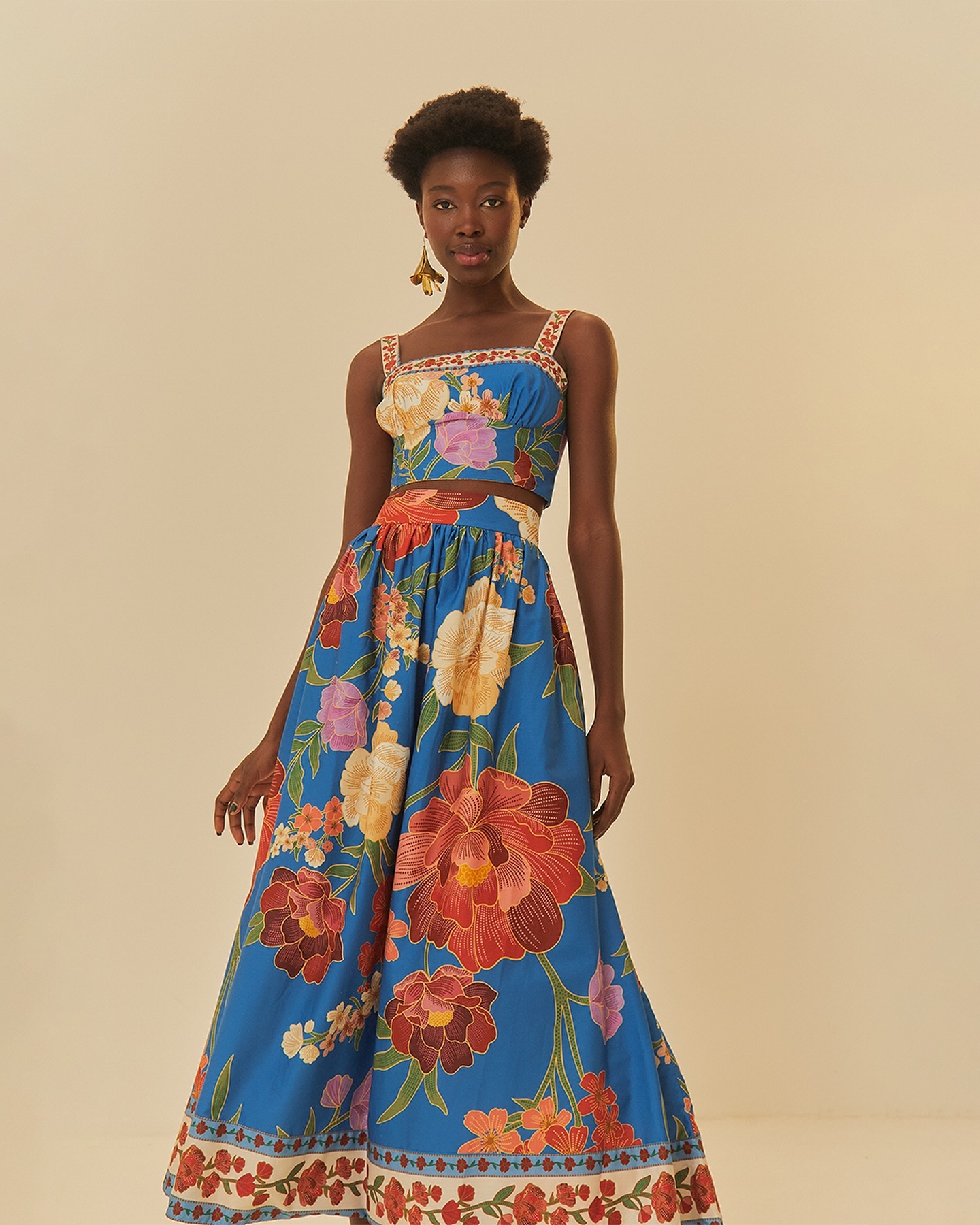 Decote Ombro a Ombro: A Sensualidade Sutil - inspiração 2