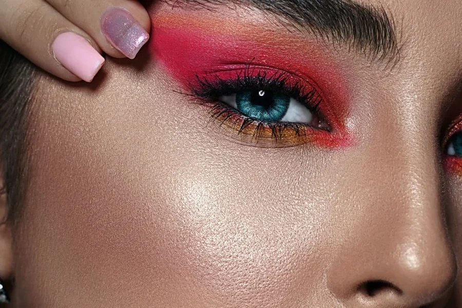 Paletas Compactas: Sua Companheira de Viagem Ideal - inspiração 3