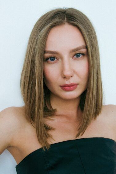 Spray de Brilho Instantâneo: Um Toque Final de Glamour - inspiração 1