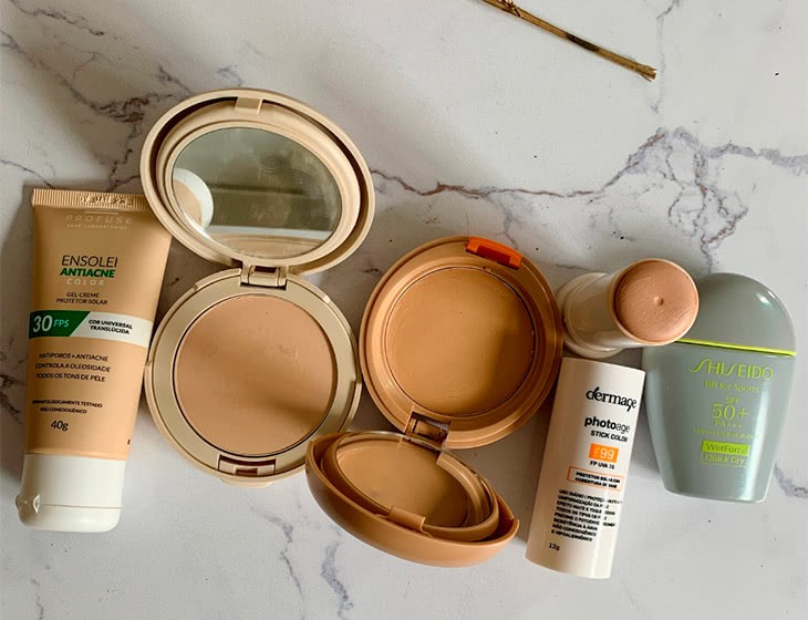 Erro comum: Aplicar o protetor solar com cor apenas uma vez ao dia - inspiração 1