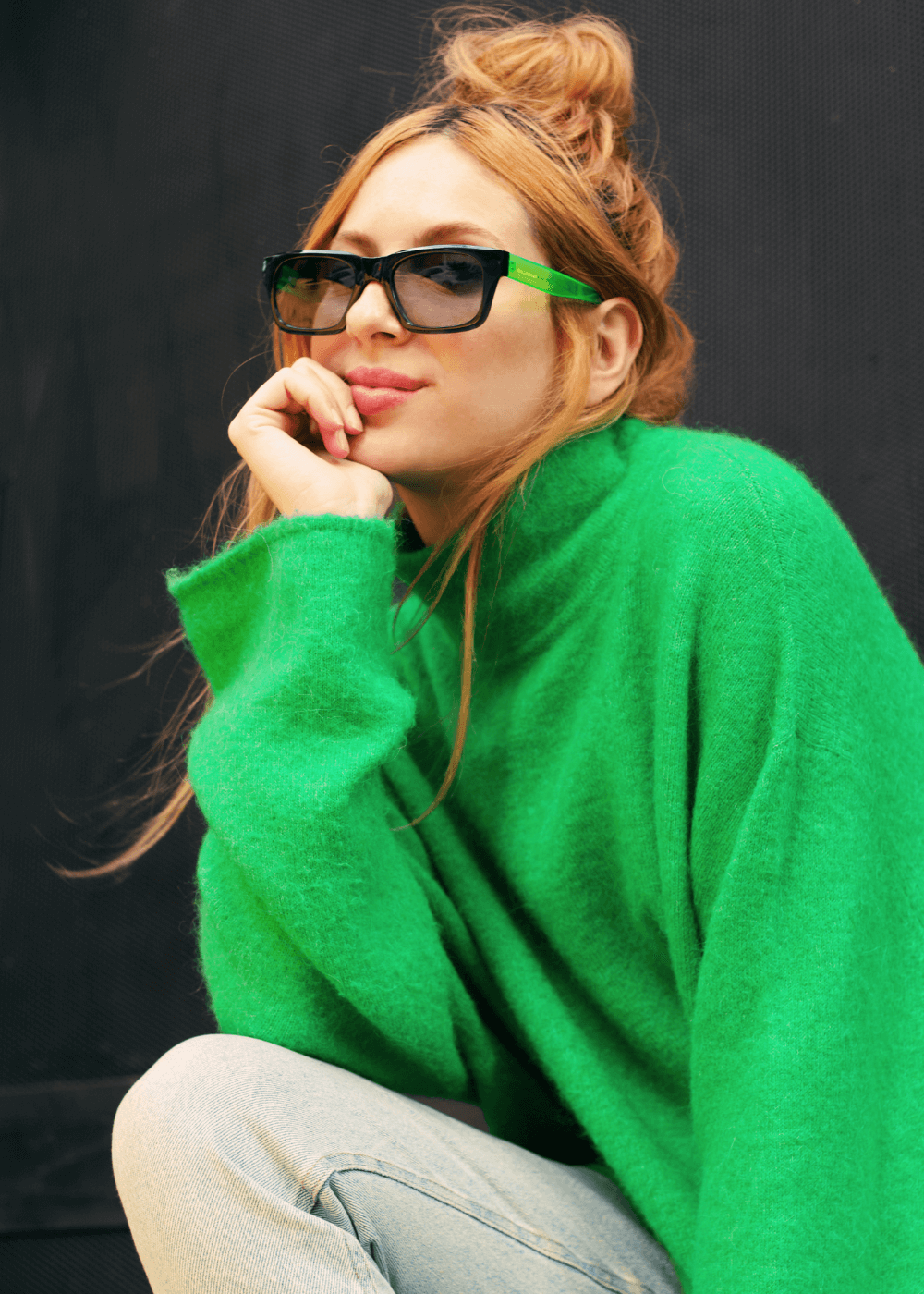 Alegria Tropical: Cores Vibrantes e Óculos Oversized - inspiração 2