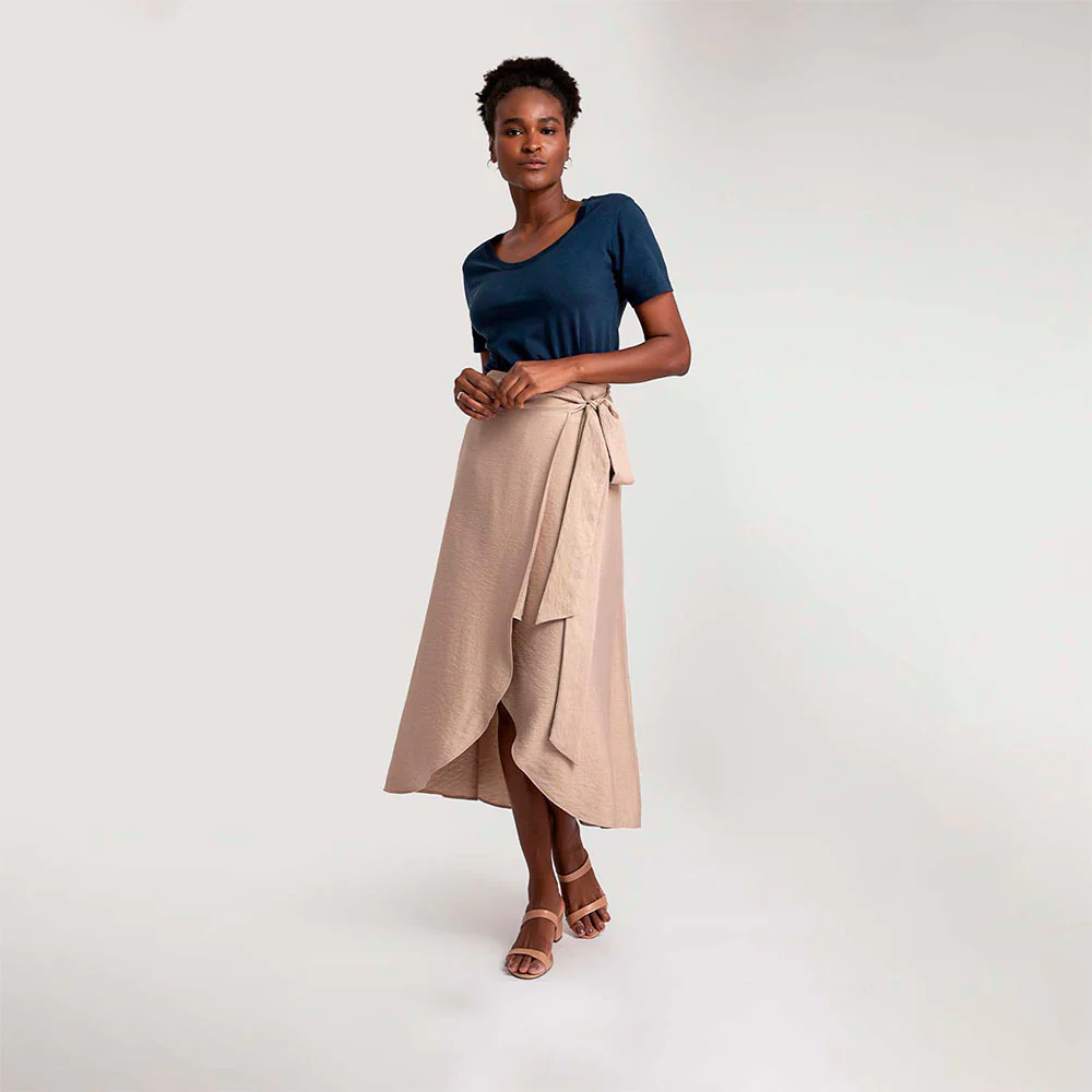 Saída de Praia Glamourosa: Proteção com Estilo - inspiração 1