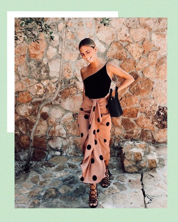 Saída de Praia Glamourosa: Proteção com Estilo - inspiração 2