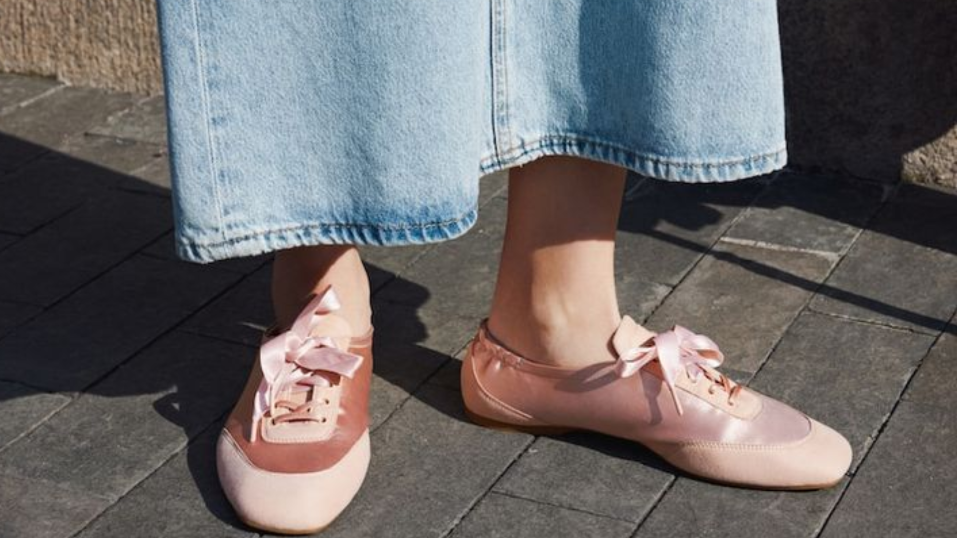 Sapatilha Holográfica: O Futuro Fashion aos Seus Pés - inspiração 3