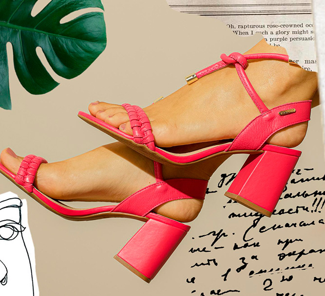 Sapatos em Azul Puro: A Cor de 2026 Invade Seus Calçados - inspiração 3