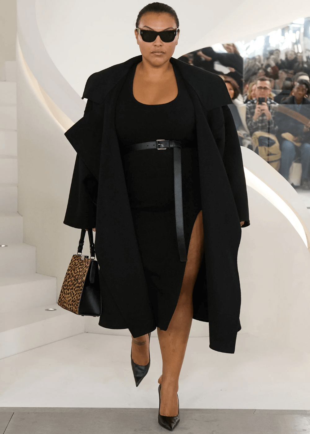 Cintura Marcada: A Proporção Perfeita ao Seu Favor - inspiração 2