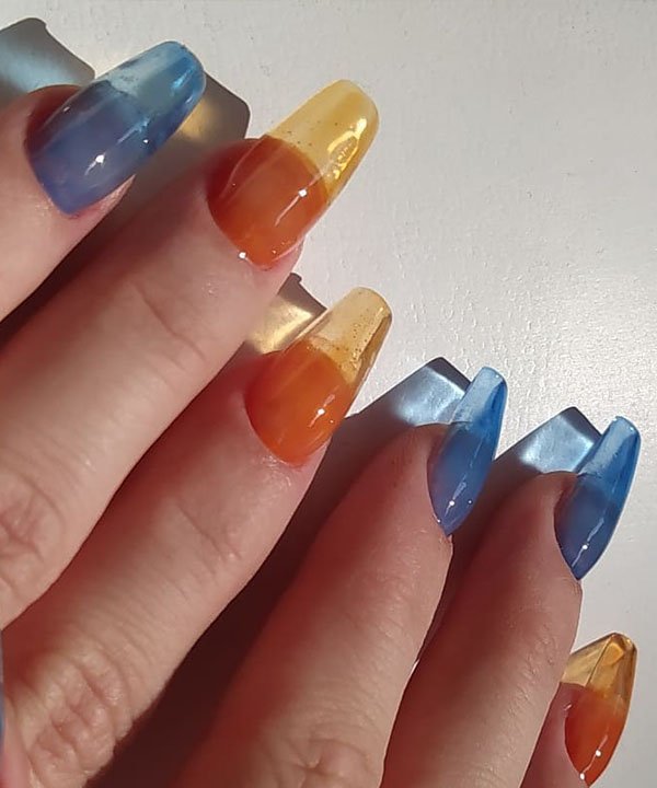 Formato Personalizado: Unhas que Refletem Sua Essência - inspiração 1