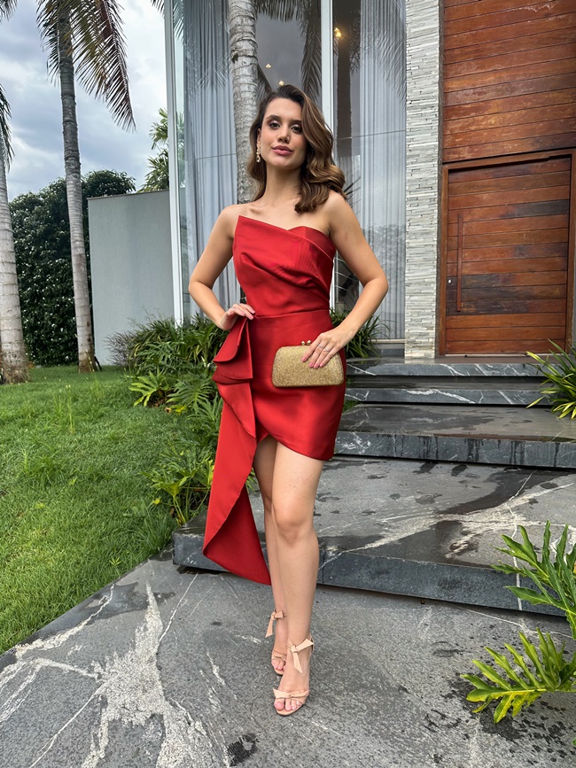 Estilo Romântico: Renda e Bordados para um Visual Delicado - inspiração 1