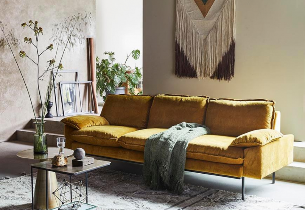 Quarto: Um Refúgio de Estilo com Toque Mostarda - inspiração 2