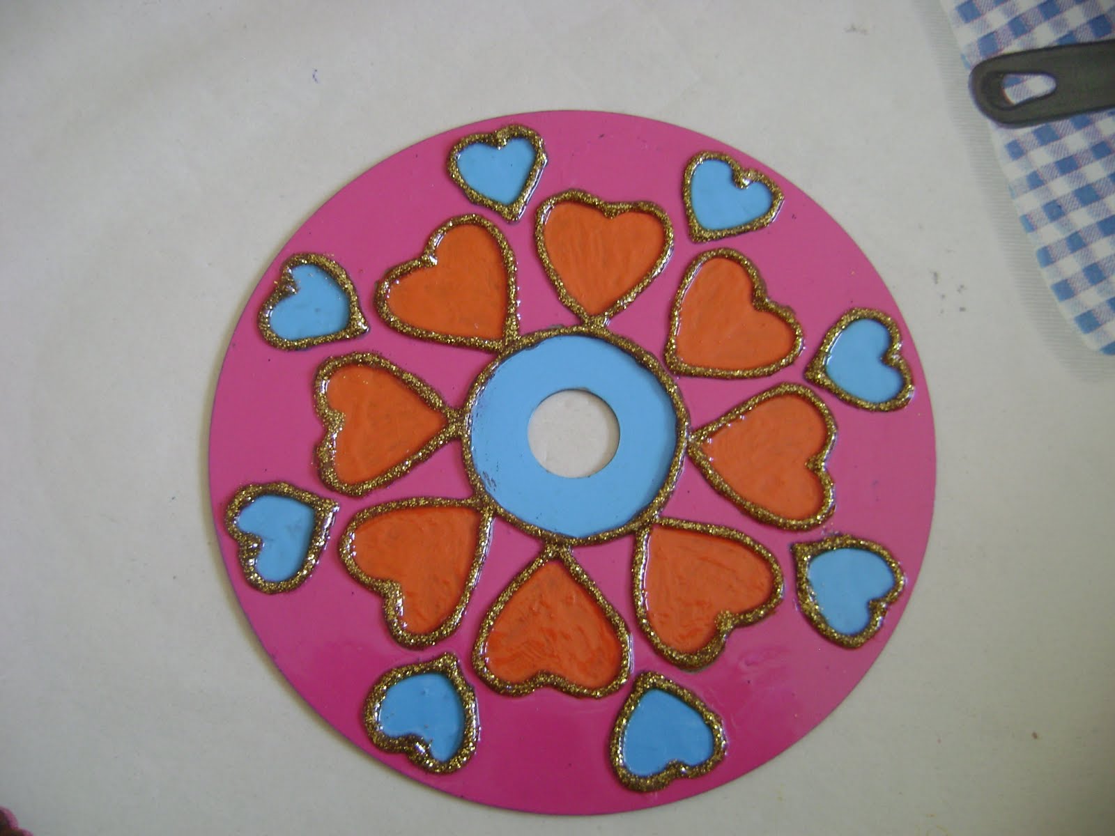 Presentes Únicos e Personalizados com CDs - inspiração 1