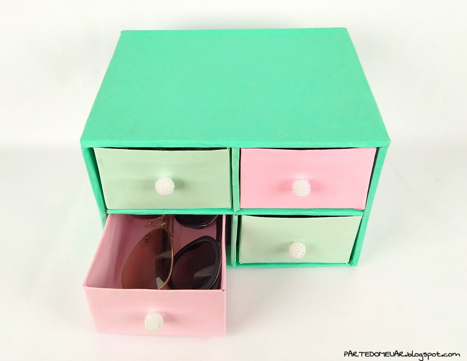 Colagem e Montagem: Unindo as Partes com Firmeza - inspiração 2