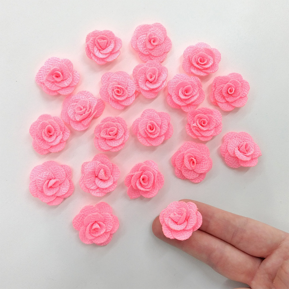 Flores de Tecido: Texturas Aconchegantes para Decoração - inspiração 1