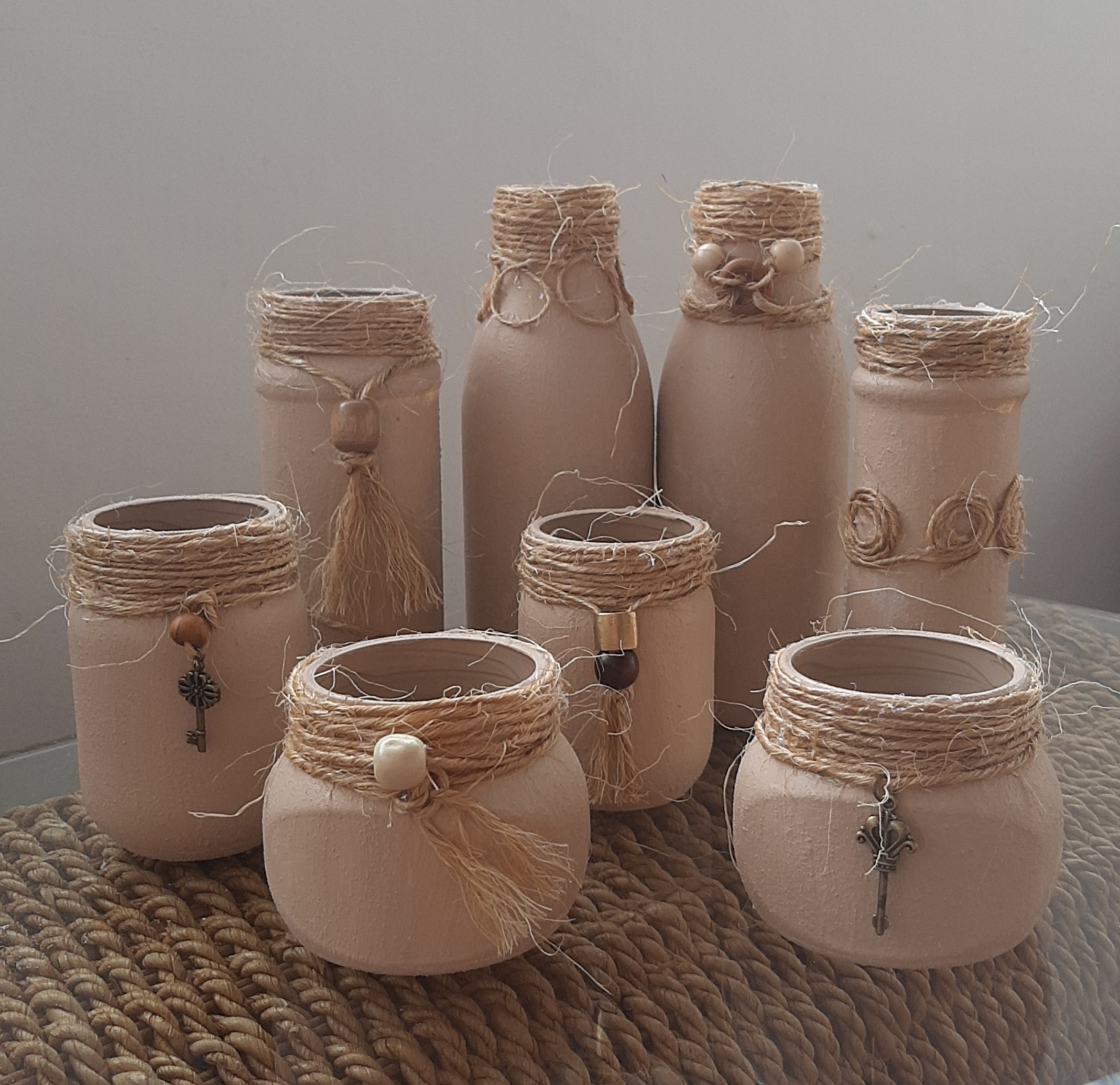 Porta-velas delicados com potes de vidro pequenos - inspiração 2