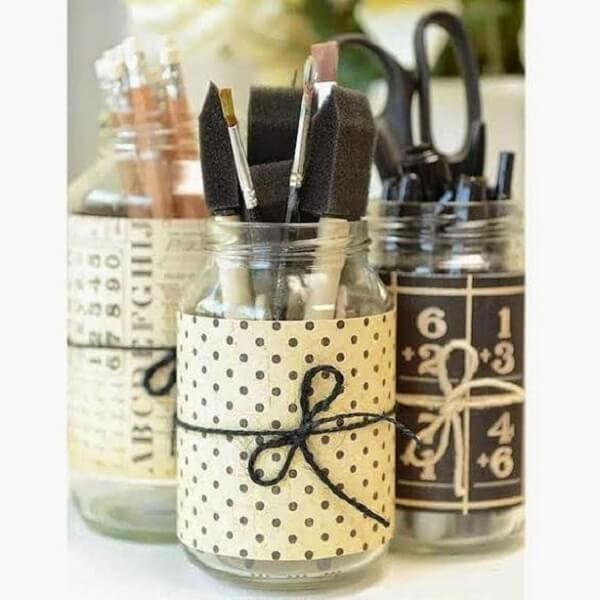 Porta-objetos coloridos com potes de conserva - inspiração 1