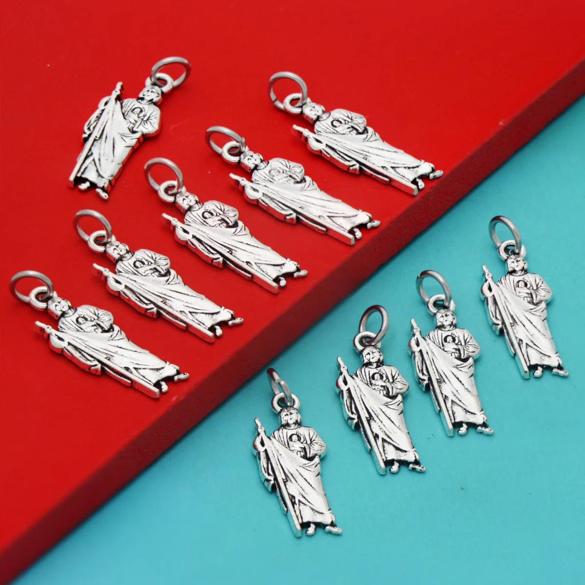 Velas e Castiçais: Iluminando a Celebração com Toque Pessoal - inspiração 2