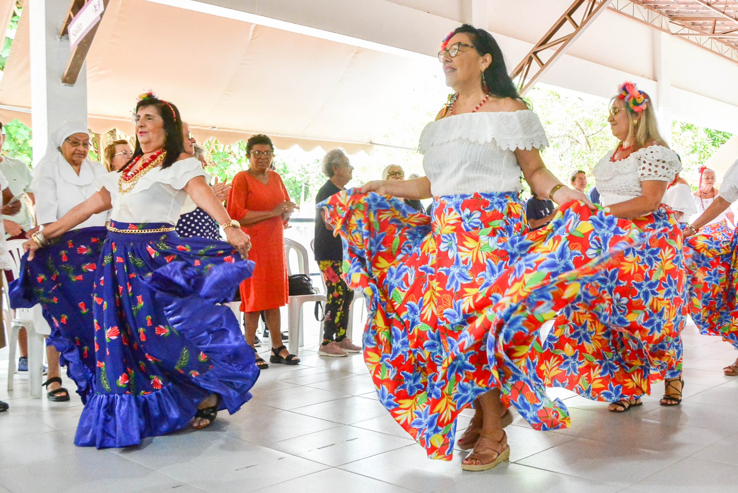 Joias Delicadas: Símbolos de Dedicação e Arte - inspiração 1